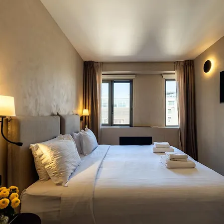 Regal Hotel Mitropoleos-2